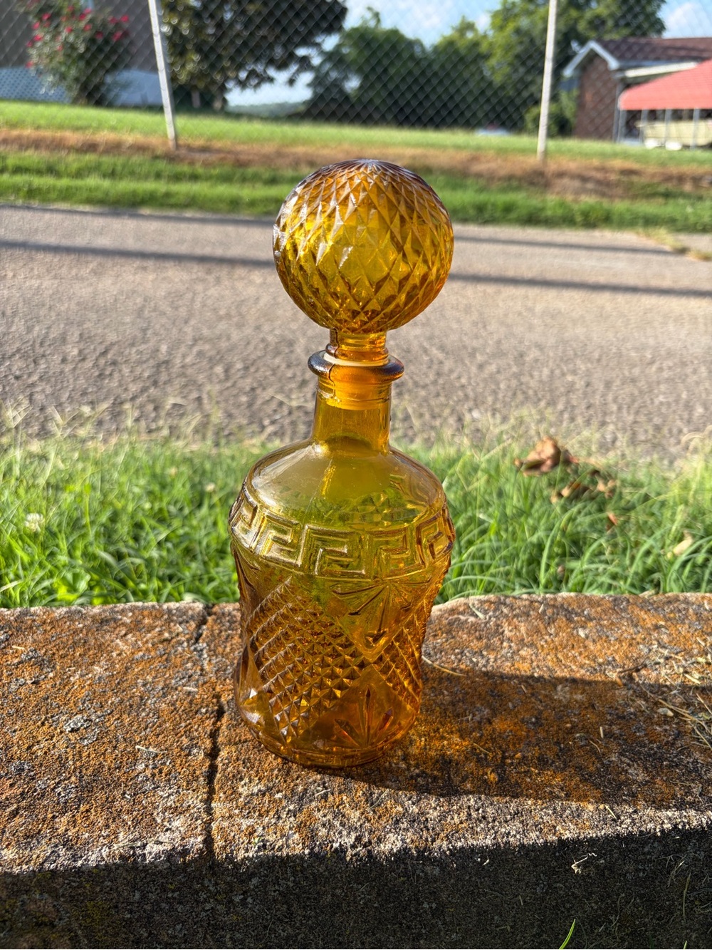 Amber Glass Decanter With Stopper